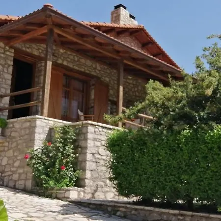 Petrina Theohari בקתה