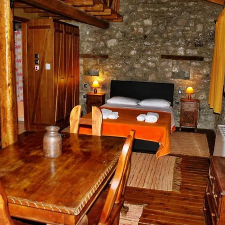 בקתה Petrina Theohari