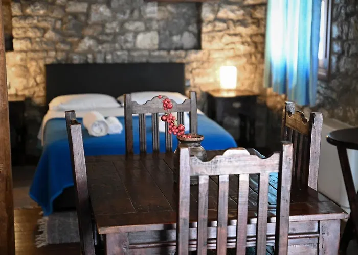 Chalet Petrina Theohari *