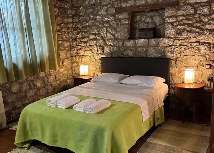 Chalet Petrina Theohari