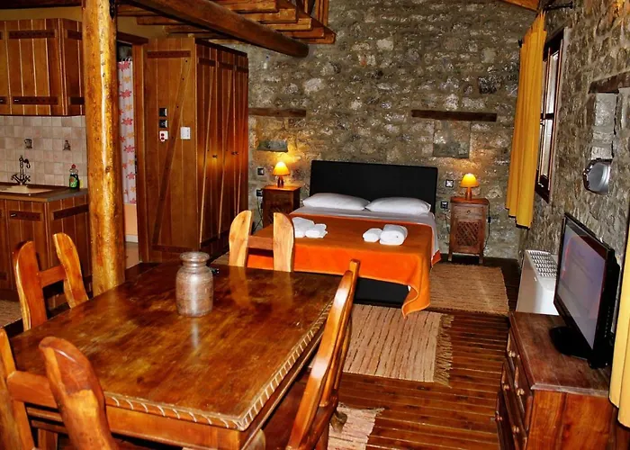 Chalé Petrina Theohari